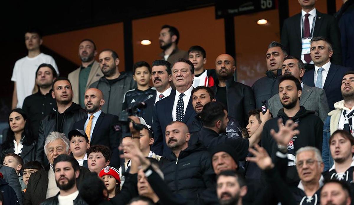 Fanatik: Beşiktaş Başkanı Hasan Arat'ın özel misafirledi