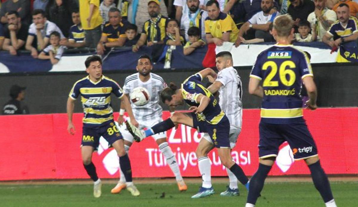 Fanatik: ANKARA'DA SESSİZ GECE (ÖZET) Ankaragücü - Beşiktaş maç sonucu: 0-0