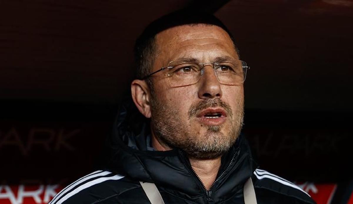 Fanatik: Beşiktaş'ta Serdar Topraktepe'den 3 değişiklik
