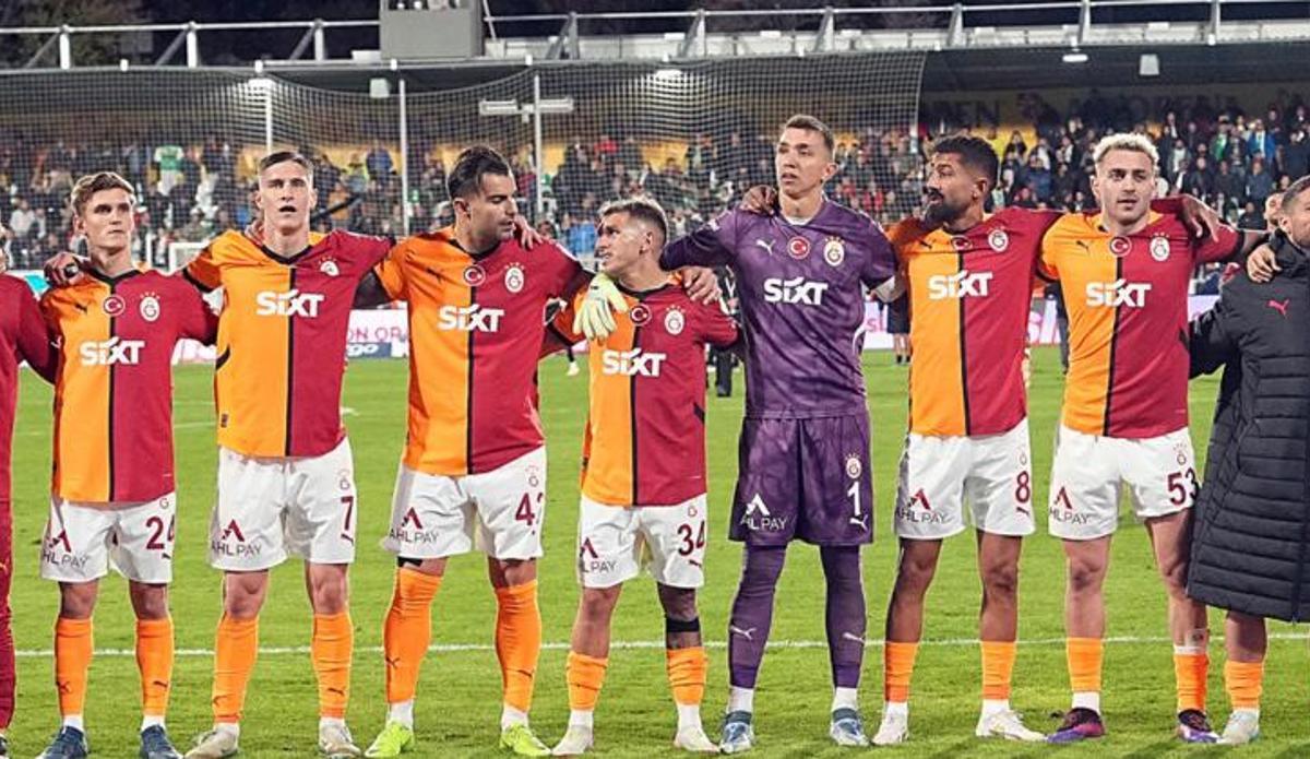 Fanatik: Galatasaray'ın forması para bastı: Sponsorluktan dev gelir