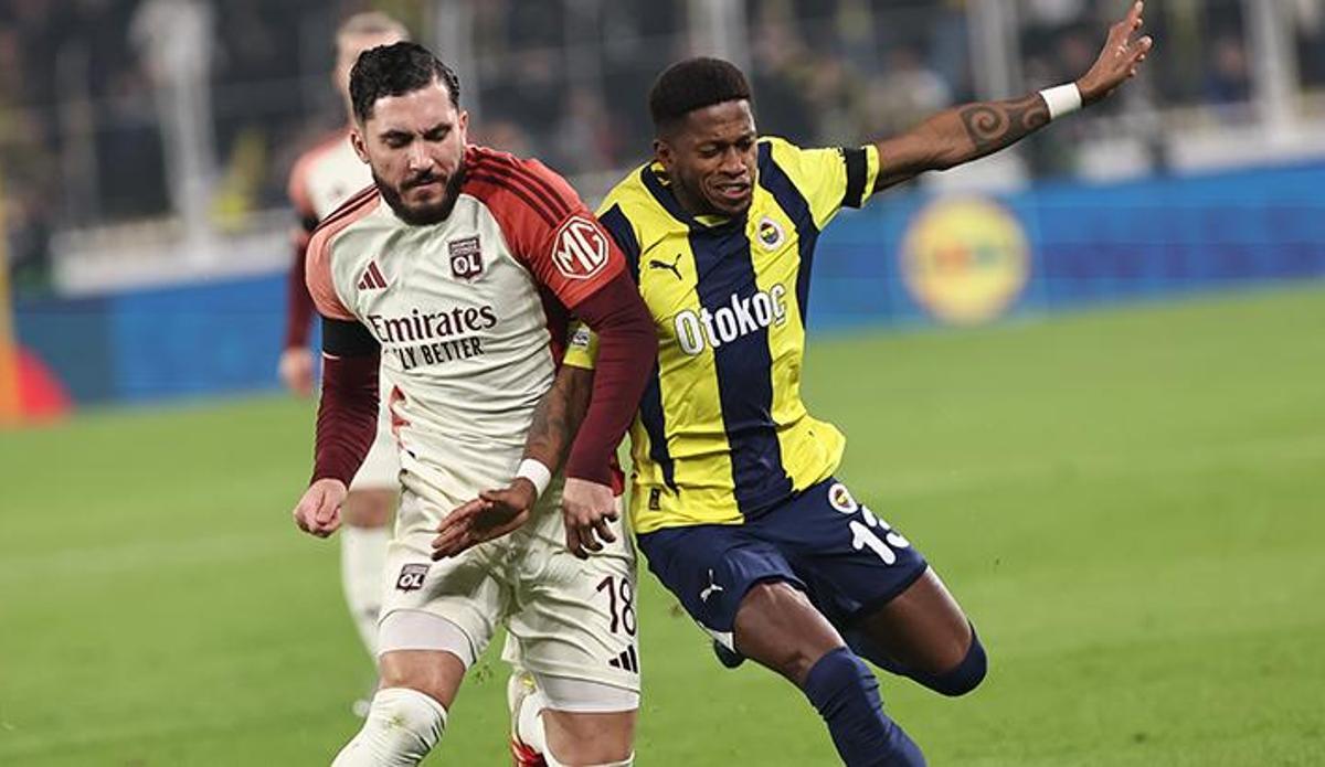 Fanatik: Fenerbahçe - Lyon maçı Canlı Anlatım - FB LYON maç kadrosu, skoru ve istatistikleri