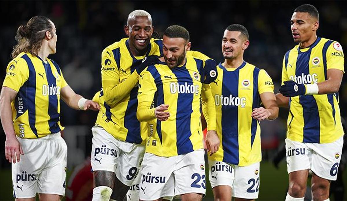 Fanatik: (ÖZET) İLKLERİN GECESİNDE KAZANAN FENERBAHÇE! Fenerbahçe - Erzurumspor FK: 5-0