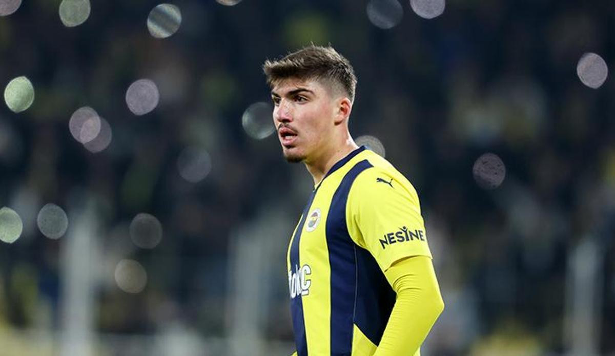 Fanatik: Fenerbahçe'de Yusuf Akçiçek'ten Jose Mourinho'ya cevap! 'Büyük şans, ben her zaman...'