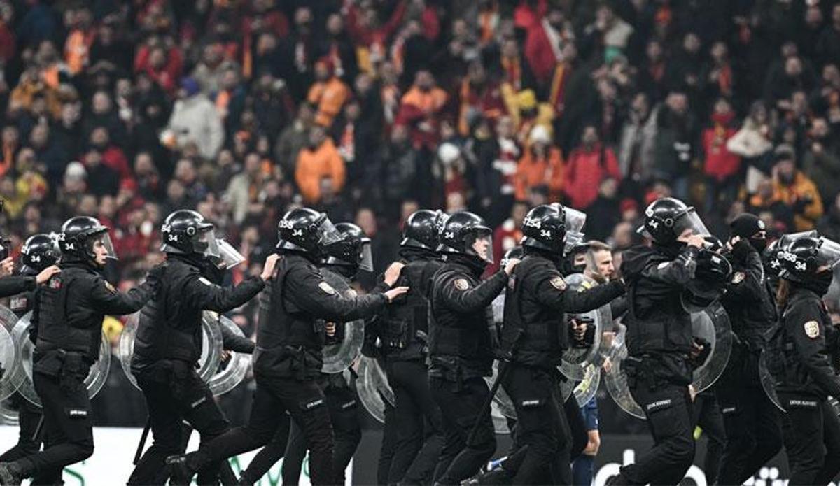 Fanatik: Fenerbahçe-Galatasaray derbisi için dev önlem! 30 bin 199 polis