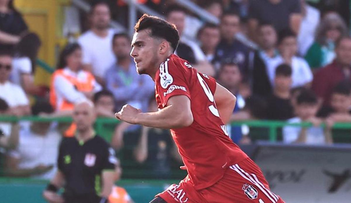Fanatik: Beşiktaş'ta Mustafa Hekimoğlu'ndan Süper Lig'de bir ilk