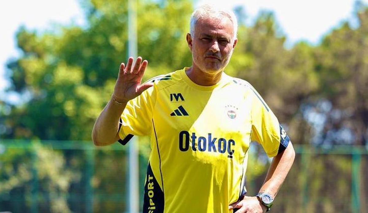 Fanatik: Mourinho'nun en çok istediği yıldızın transferi bu hafta bitiyor! Fenerbahçe'den dudak uçuklatan maaş