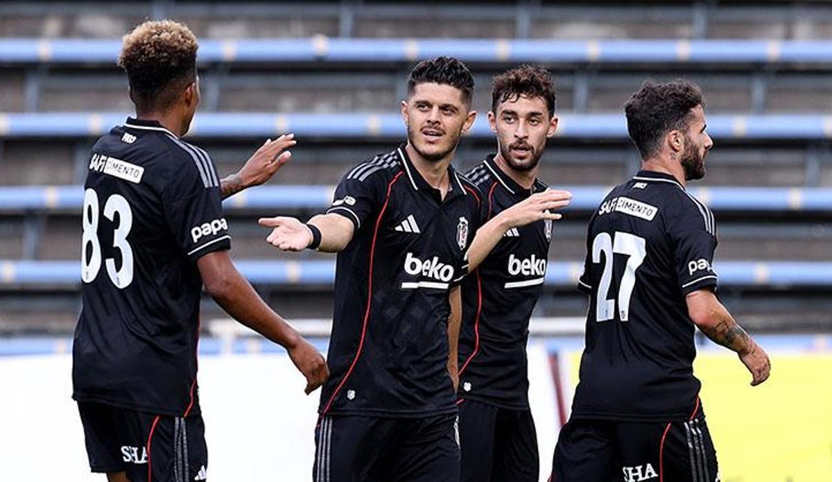 Fanatik: Beşiktaş- Admira Wacker maçı canlı anlatım | Beşiktaş hazırlık maçı kadrosu, skoru ve istatistikleri