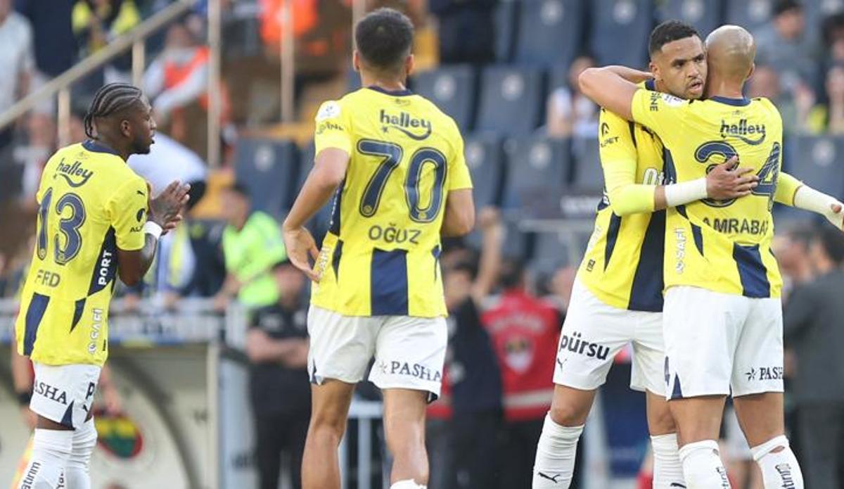 Fanatik: Fenerbahçe'de 17 milyon euroluk çıkmaz: Büyük umutlarla gelmişti! Maaşı cep yakıyor