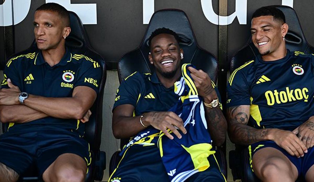 Fanatik: Fenerbahçe'nin stoperine Premier Lig'den 3 talip! Transferde sıcak gelişme
