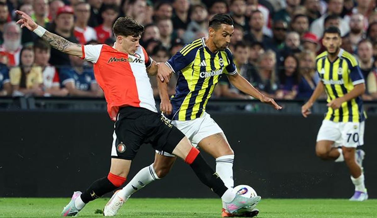 Fanatik: Feyenoord - Fenerbahçe maçı Canlı Anlatım - Feyenoord - Fenerbahçe maçı kadrosu, skoru ve istatistikleri