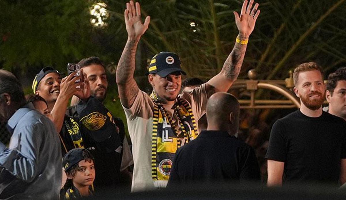 Fanatik: Fenerbahçe'de yıllarca unutulmayacak gece yarısı transfer operasyonu