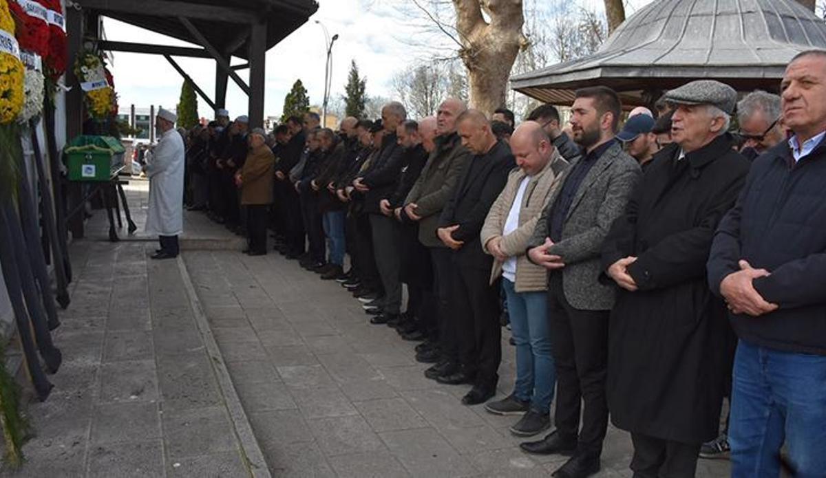 Eski milli futbolcu Tayfur Havutçu'nun vefat eden babası Sakarya'da toprağa verildi