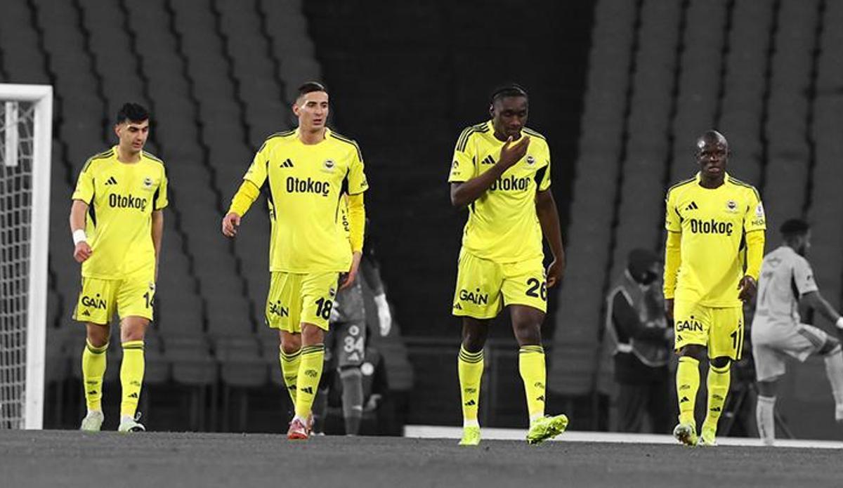 Fanatik: Fatih Karagümrük - Fenerbahçe maçına usta isimden çok sert sözler! 'Yapılmaması gereken ne varsa yapılıyor!'