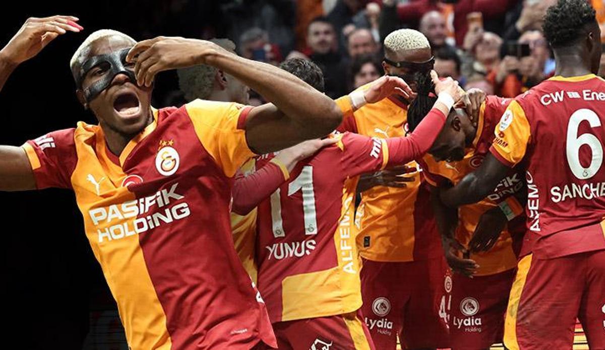 Galatasaray, Başakşehir'i 3-0 mağlup ederek zirvede 7 puan farkı açtı