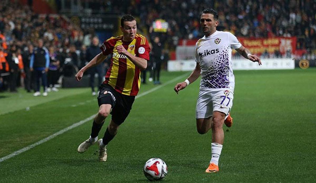 Kayserispor Eyüpspor maçı başladı