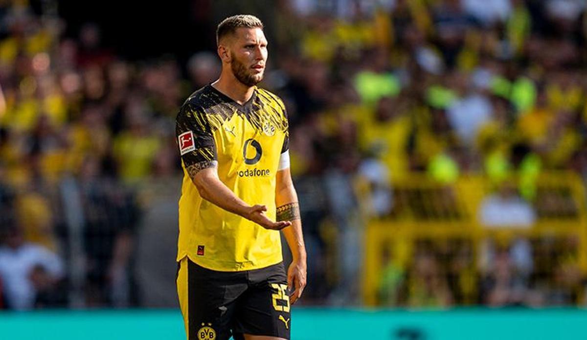 Star Footballer's Bombshell Decision! Retires at Just 30 | Had Been Linked with Fenerbahçe