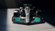 Formula 1'de Mercedes yeni aracı W13'ü tanıttı
