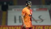 Galatasaray'da Radamel Falcao maskeyle döndü