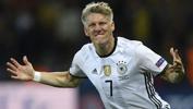 Bastian Schweinsteiger, Frankfurt'a futbol direktörü oluyor