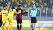 Galatasaray'da Mostafa Mohamed şoku! Kırmızı Kart...