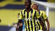 Fenerbahçe'nin golcüsü Samatta'ya övgü dolu sözler: Böyle bir santraforunuz varsa...
