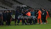 Egemen Korkmaz'ı tutamadılar! Başakşehir - Trabzonspor maçında kulübeler kapıştı