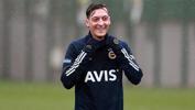 SON DAKİKA | Fenerbahçe, Mesut Özil'in lisansını çıkardı