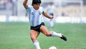 Diego Armando Maradona... Bir futbol efsanesi...