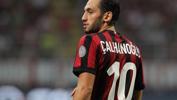 Hakan Çalhanoğlu'nun yeni adresi Manchester United