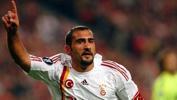 Galatasaray'ın eski golcüsü Ümit Karan'dan sürpriz imza