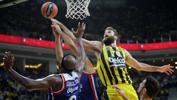 Fenerbahçe Beko - Anadolu Efes maçından ekrana yansımayanlar