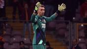 Muslera lig tarihinde en çok maça çıkan yabancı oyuncu rekorunu kırabilir
