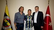Fenerbahçe, Melih Bostan ile profesyonel sözleşme imzaladı