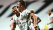 Pepe ve Quaresma Beşiktaş'tan ayrılmak istemiyor!
