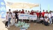 A Milli Futbol Takımı, Riva halk plajında kıyı temizleme etkinliğine katıldı