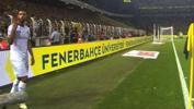 Younes Belhanda'dan Fenerbahçe tribünlerine olay hareket