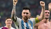 Arjantinli Messi hayaline koşuyor