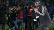 Trabzonspor-Fenerbahçe maçında sahaya giren maskeli taraftarla ilgili detaylar ortaya çıktı!