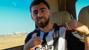 Orkun Kökçü Beşiktaş'a imzayı attı, gözyaşlarını tutamadı! İşte o tarihi anlar