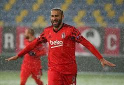Eksik dinlemiyor yıldız çıkarıyor