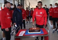 Antalyaspor'da Fernando Martins'in doğum günü kutlandı