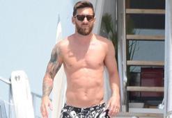 Lionel Messi tatilin keyfini çıkarıyor