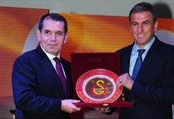 Galatasaray'da "Yılın en iyileri" seçildi