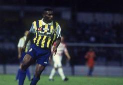 Jay Jay Okocha: Beraber oynadığım en iyi futbolcu Ronaldinho