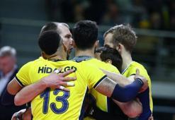 Efeler Ligi - Fenerbahçe: 3 - Tokat Belediye Plevne: 2