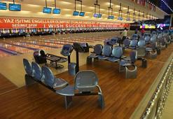 Türkiye'nin en büyük bowling salonuna yoğun ilgi