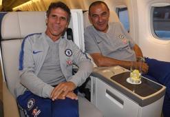 Gianfranco Zola Maurizio Sarri'nin yardımcısı oldu