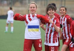 Sivassporlu futbolcudan Ukrayna'ya destek!