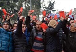 Trabzonspor taraftarlarından kırmızı kartlı yürüyüş