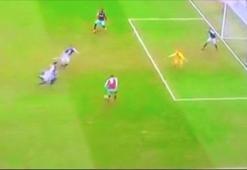Emenike West Ham'da ilk golünü attı